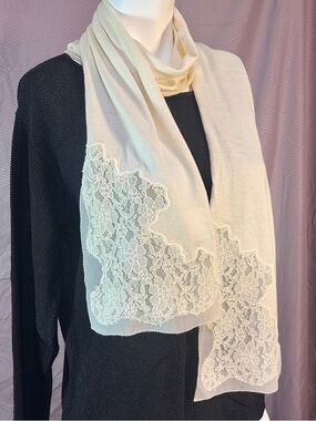 White House Black Market Ivory Scarf Silk Cotton Cashmere Lace Trim EUC